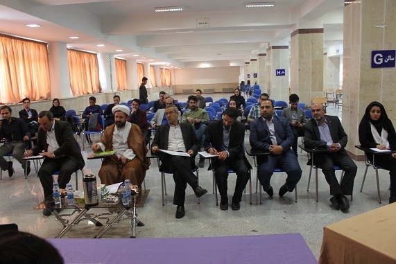 تیم مرکز علمی کاربردی ایران پاش در مسابقات  مناظره دانشجویان قهرمان شد