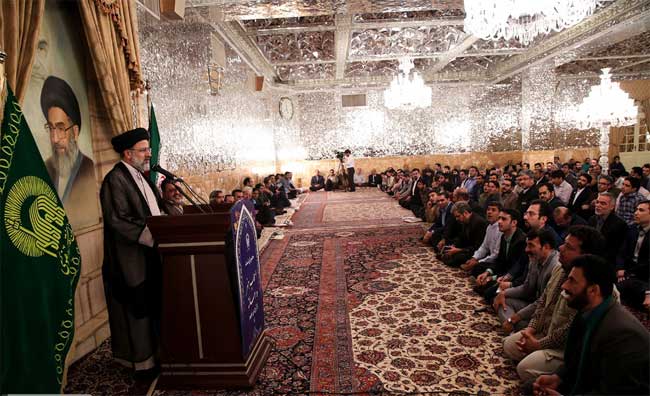 نکاتی درباره هم&zwnj;انديشي آستان&zwnj;قدس رضوي و رسانه&zwnj;ها(1)