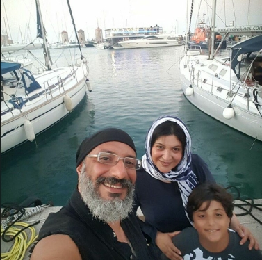 بازیگر مرد و زن ایرانی در سواحل اروپا! + عکس