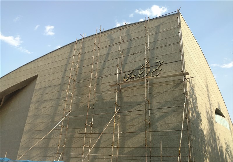 ماجرای همسایه میلیاردی تئاتر شهر ماجرای همسایه میلیاردی تئاتر شهر