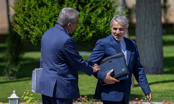 موافقت نوبخت  با تخصیص اعتبار ویژه برای مقابله با بیماری کرونا در هرمزگان/رئیس سازمان برنامه و بودجه کشور:حداکثر مقدار ممکن اعتبارات به هرمزگان  تخصیص یابد