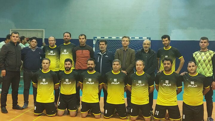 آغاز لیگ فوتسال بین خطوط تاکسیرانی و کارمندان شهرداری آغاز لیگ فوتسال بین خطوط تاکسیرانی و کارمندان شهرداری