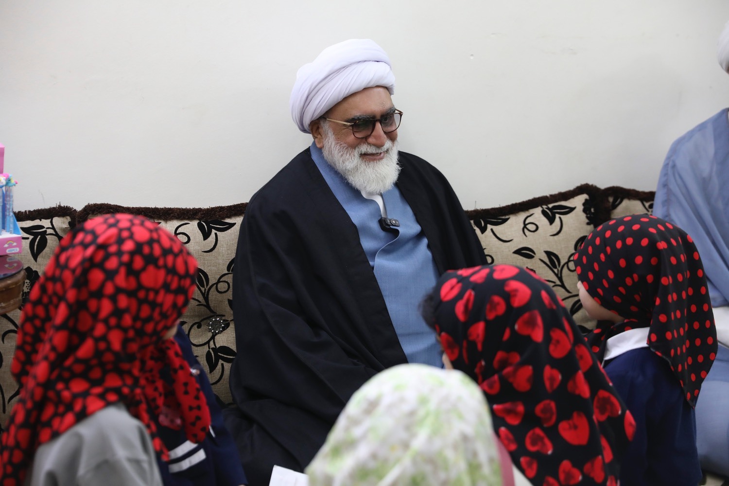 یلدای متفاوت تولیت آستان قدس رضوی در جمع کودکان بیسرپرست