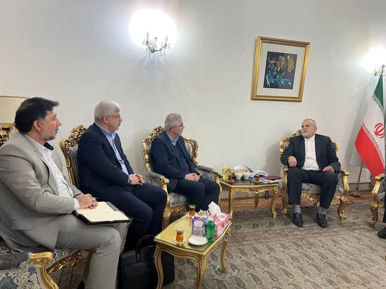 صدور کارت طلایی برای سرمایهگذاران داخلی و خارجی در گلستان صدور کارت طلایی برای سرمایهگذاران داخلی و خارجی در گلستان