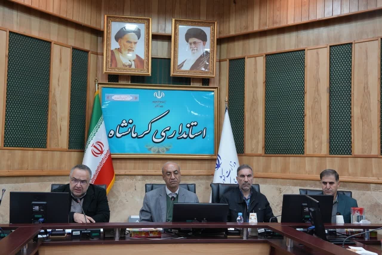 بانک&lrm; ها نباید منابع مالی استان کرمانشاه را جذب و در جای دیگری مصرف کنند