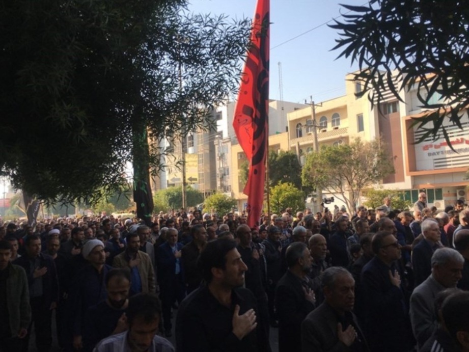 عشق به شهادت در جامعه هر روز پررنگتر میشود/ ایران در برابر دشمنان ایستاده است