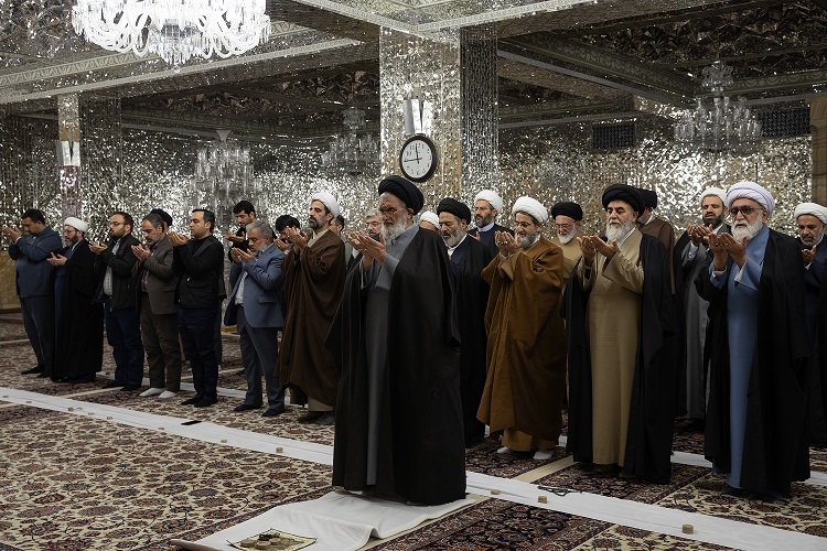 صرفه جویی انرژی اولویت حرم مطهر رضوی است/ شادیهای مشروع در اعیاد ائمه اطهار(ع) باید به جامعه منتقل شود+ گزارش تصویری صرفه جویی انرژی اولویت حرم مطهر رضوی است/ شادیهای مشروع در اعیاد ائمه اطهار(ع) باید به جامعه منتقل شود+ گزارش تصویری