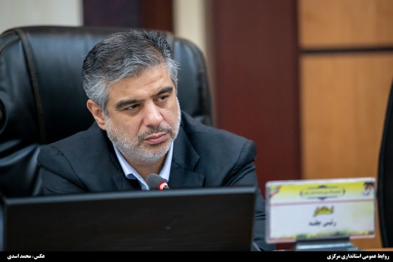 همه دستگاهها باید با جدیت در جهت تحقق اهداف مشترک و توسعه پایدار شهرستانها تلاش کنند. همه دستگاهها باید با جدیت در جهت تحقق اهداف مشترک و توسعه پایدار شهرستانها تلاش کنند.