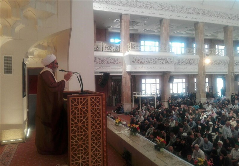 دشمنان همیشه در طول تاریخ با ابزار ترس و ارعاب سعی در تضعیف اتحاد مردم کشور داشته اند