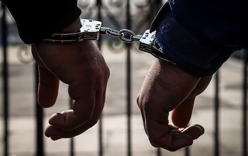 عامل اسیدپاشی روی خودرو در گرگان دستگیر شد عامل اسیدپاشی روی خودرو در گرگان دستگیر شد