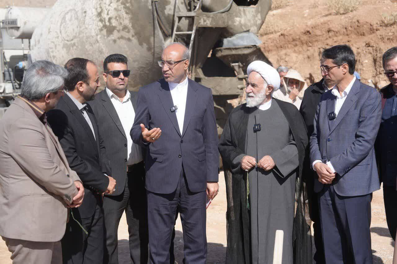 آغاز عملیات اجرایی پروژه مسکن ۲۴۰ واحدی سراج کرمانشاه / ۱۲۰ واحد برای خانواده دارای دو معلول و بیشتر