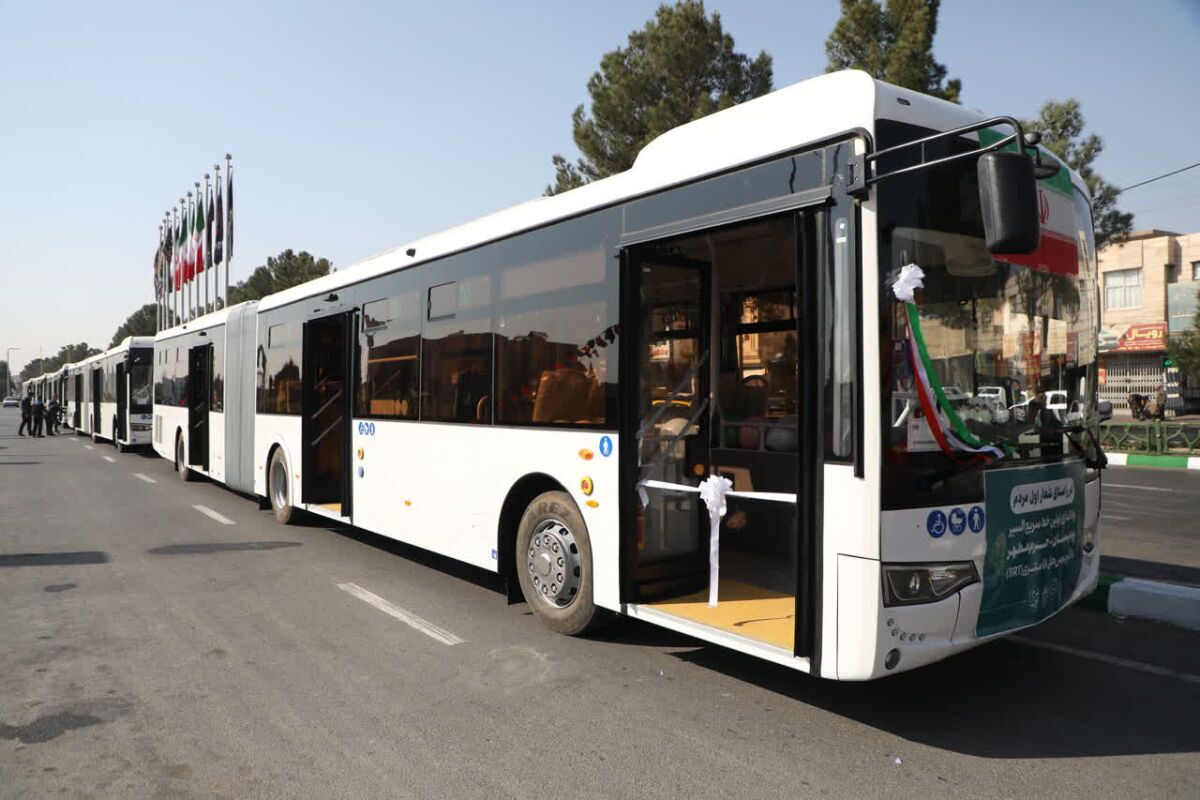 اتوبوس&zwnj;های BRT به قم می آیند