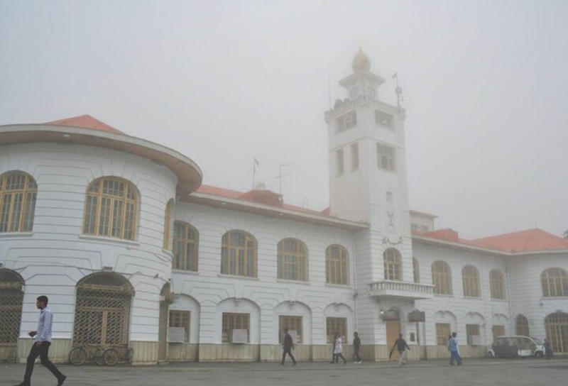 مسئولان «توجیه» کردند، مردم «استنشاق»!/مطالبه جدی مردم گیلان برای شفافسازی منبع آلودگی مسئولان «توجیه» کردند، مردم «استنشاق»!/مطالبه جدی مردم گیلان برای شفافسازی منبع آلودگی