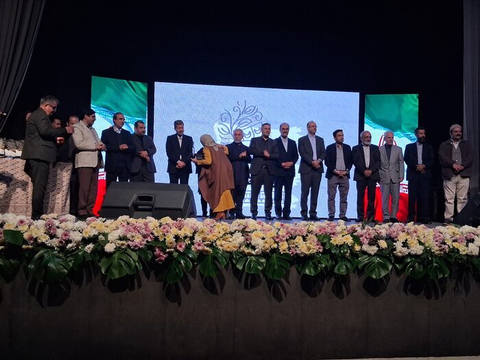 «فروشکست» و «آن روی سگش» نمایندگان اصفهان در جشنواره بین‌المللی تئاتر فجر