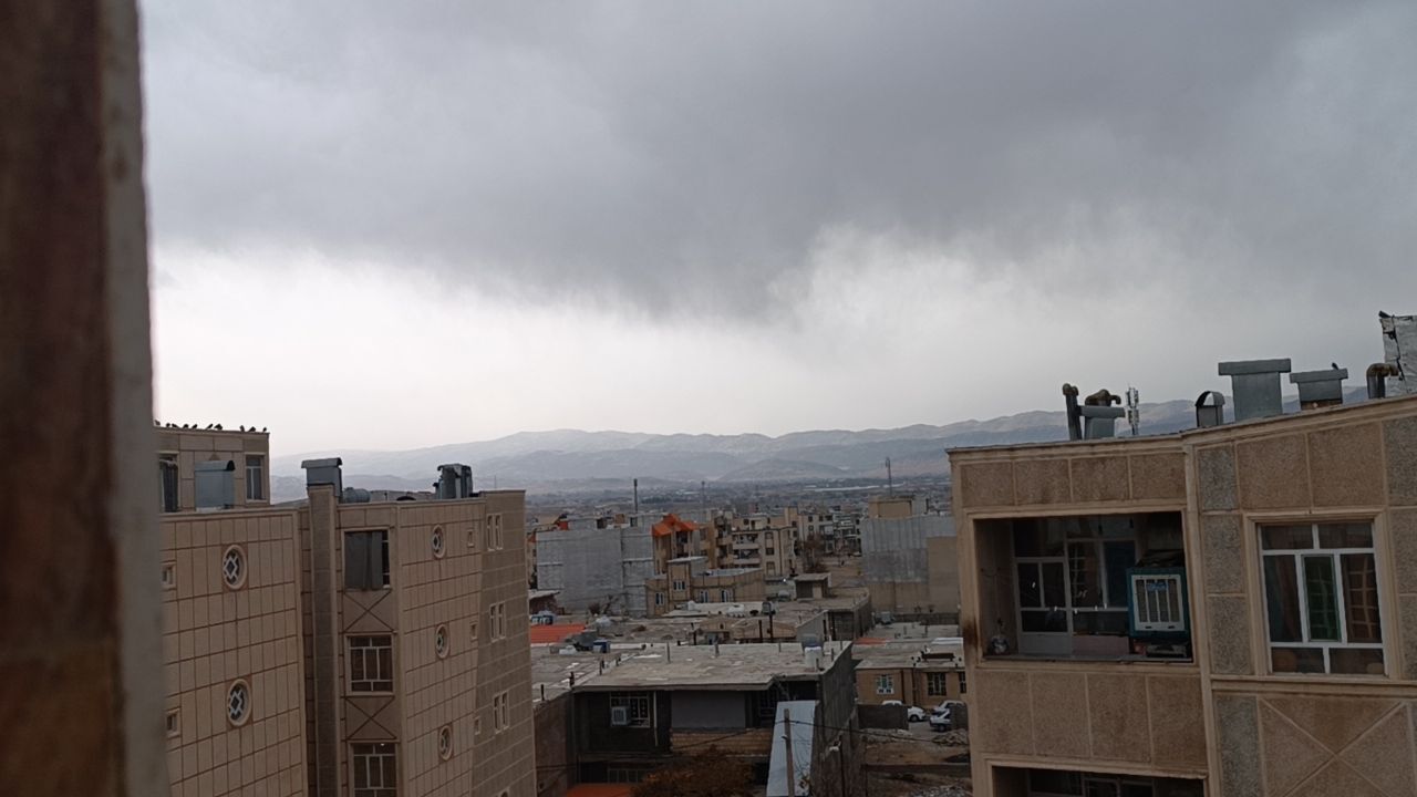 گشایش از آسمان و شکست نسبی خشکسالی/ خواب زمستانی بیژن و تجربه تلخ برقی با اولین بارش + فیلم