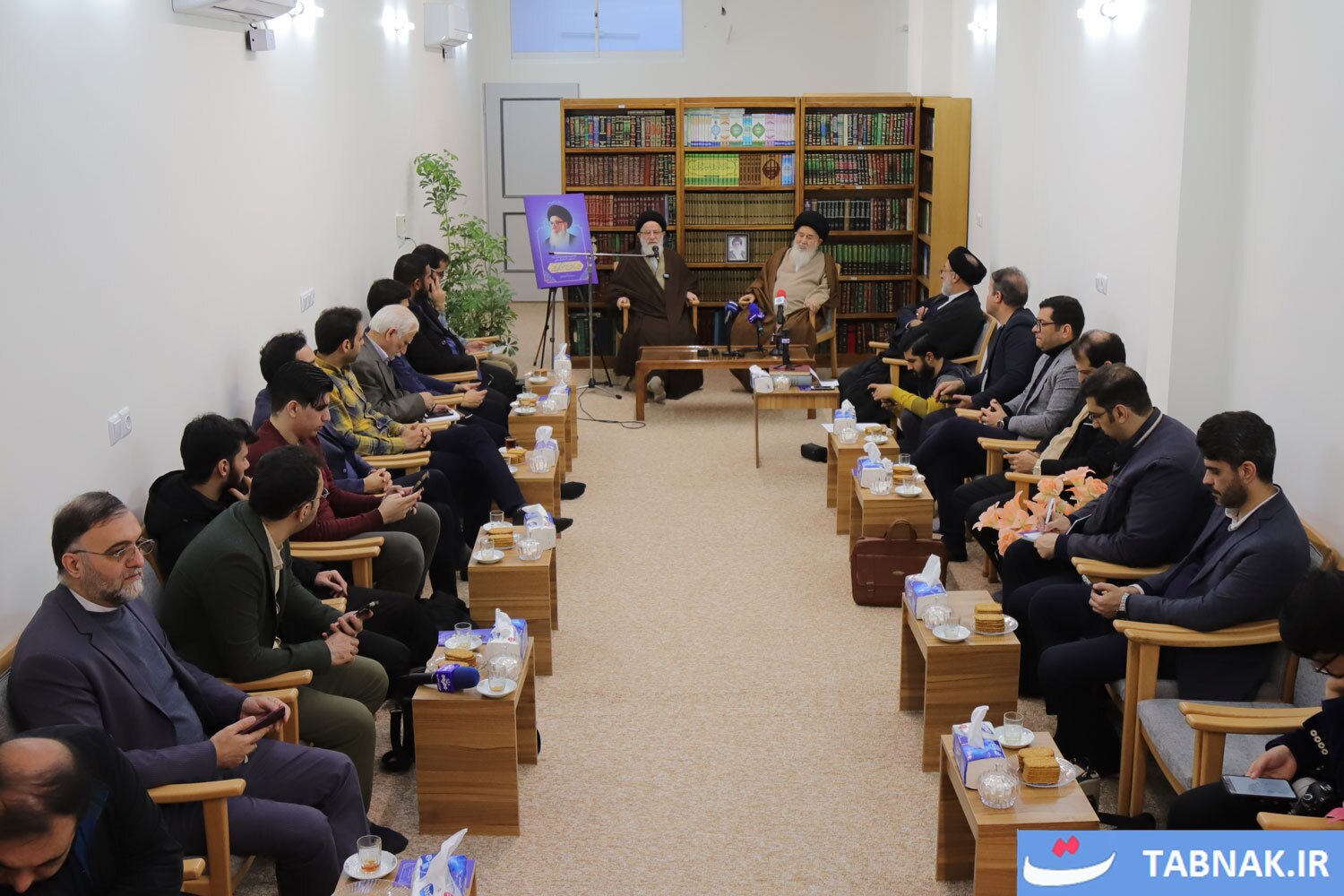 گزارش تصویری / نشست خبری سالگرد ارتحال آیت الله العظمی گلپایگانی(ره) گزارش تصویری / نشست خبری سالگرد ارتحال آیت الله العظمی گلپایگانی(ره)