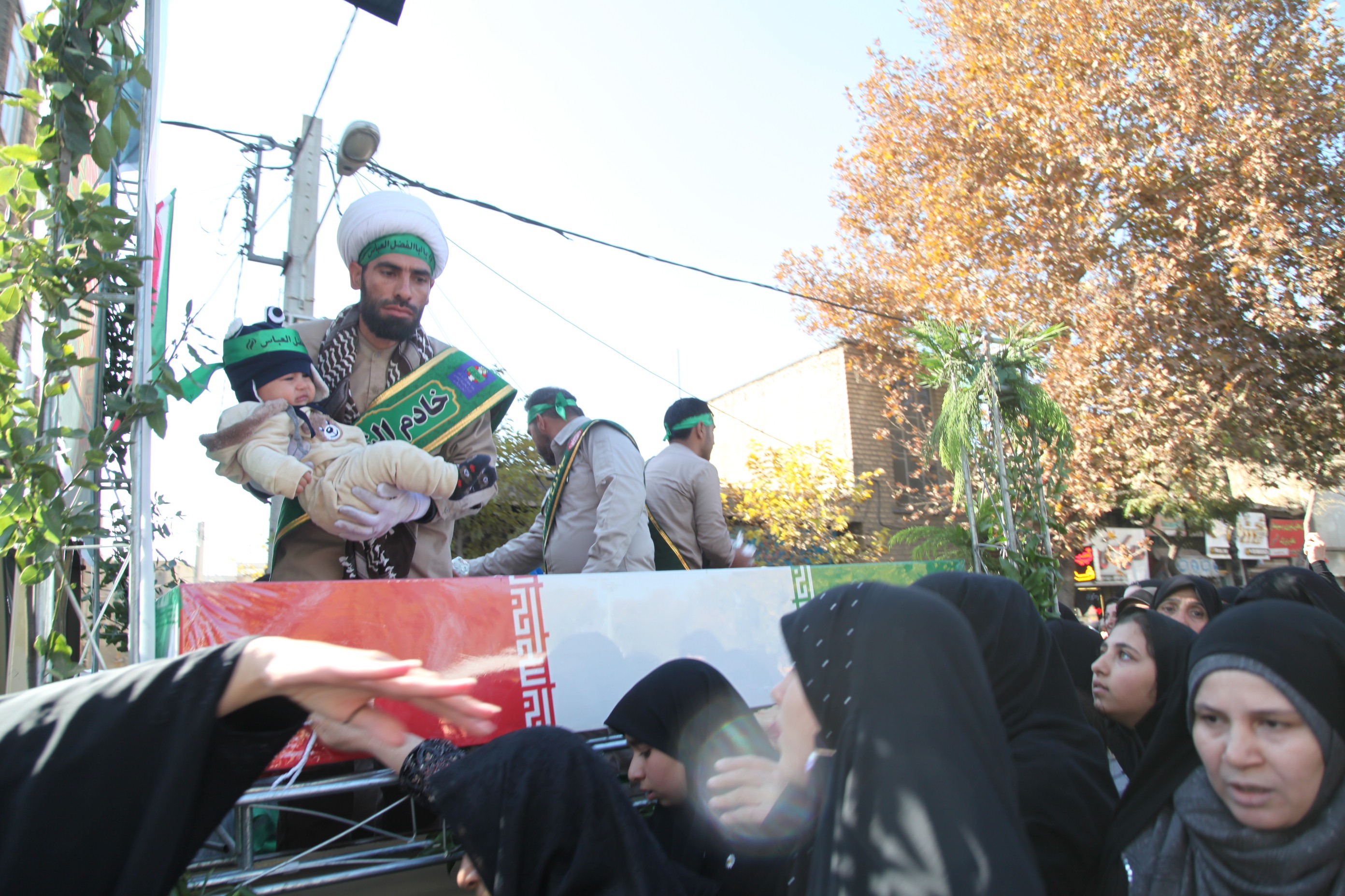 در سالروز شهادت حضرت فاطمه (س) پیکر شهدای گمنام میهمان مردم اراک در سالروز شهادت حضرت فاطمه (س) پیکر شهدای گمنام میهمان مردم اراک