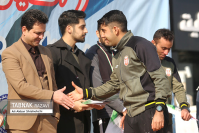 مسابقات دو صحرانوردی کارگران کشور